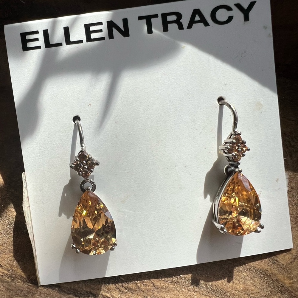 NWT Ellen Tracy Earrings